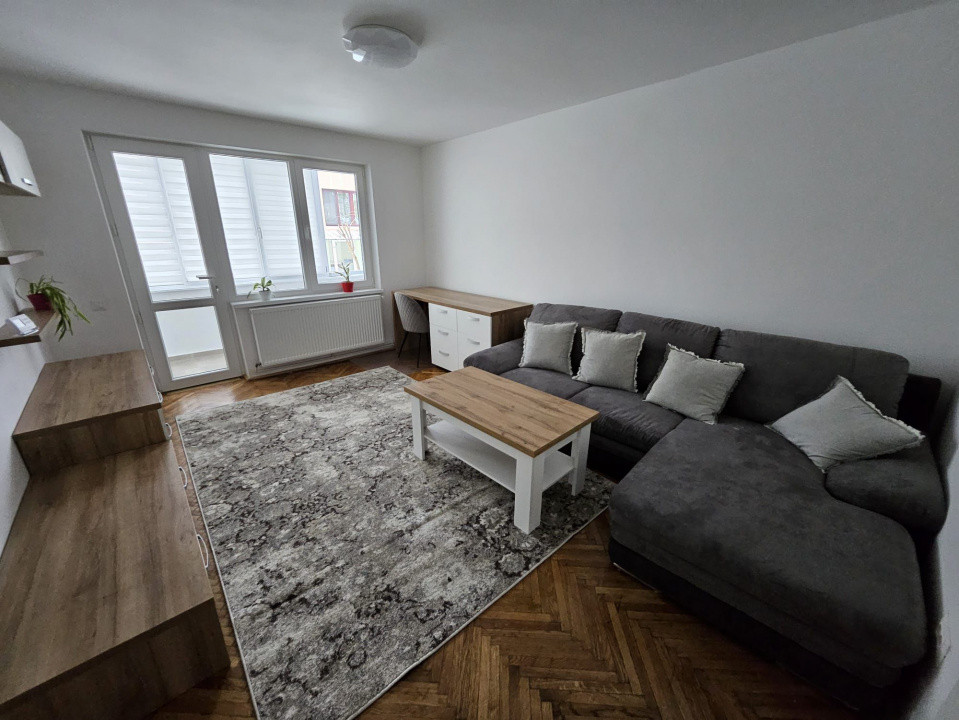 APARTAMENT DE INCHIRIAT 2 CAMERE - ZONA CENTRALA - PARTER -57mp