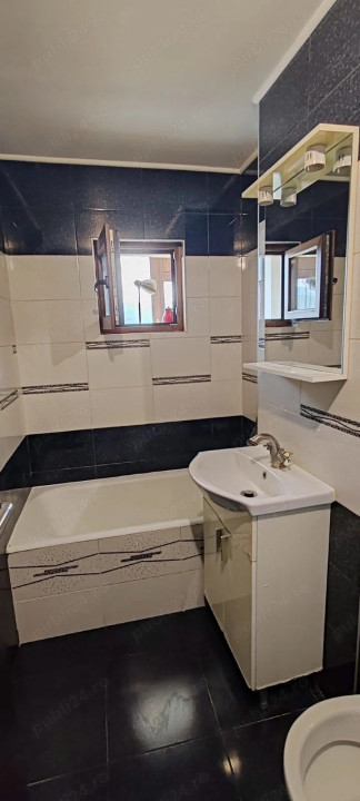 Apartament 2 cam de vanzare, 55 MP, et 3, STUPINI