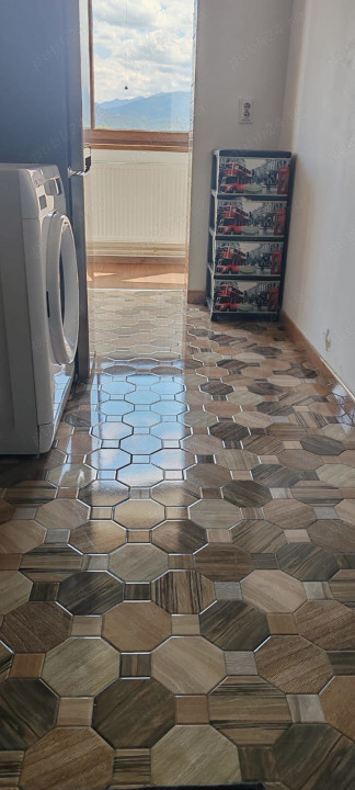 Apartament 2 cam de vanzare, 55 MP, et 3, STUPINI