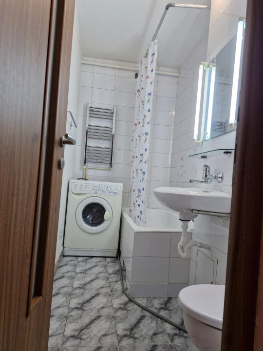 Garsonieră complet mobilată | CENTRUL CIVIC | etajul 1 cu balcon 