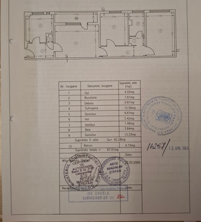 Apartament 3 camere, etajul 4/4, zona Eremia Grigorescu, Vest