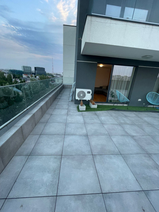 Apartament de Lux cu Terasă Spațioasă - Crângași, 2 min Metrou și Piață