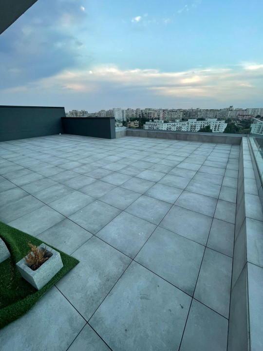 Apartament de Lux cu Terasă Spațioasă - Crângași, 2 min Metrou și Piață