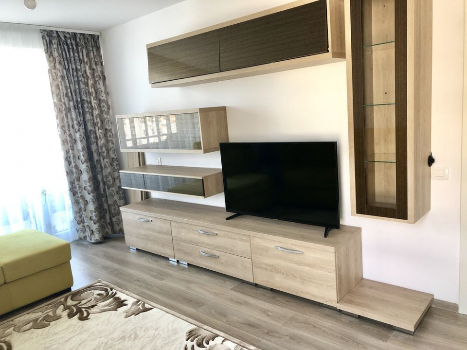 Apartament 2 camere de inchiriere, decomandat – URBAN TRACTORUL, parcare inclusă