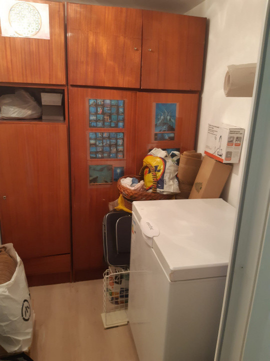 De vânzare – Spatiu cochet la demisol, 21 mp, ideal pentru locuit sau birou 