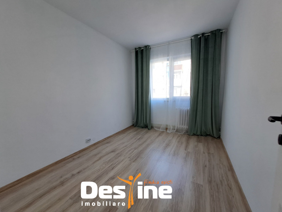 ALEXANDRU CEL BUN, Apartament 3 camere, SEMIDECOMANDAT, etaj 2, 55 MP