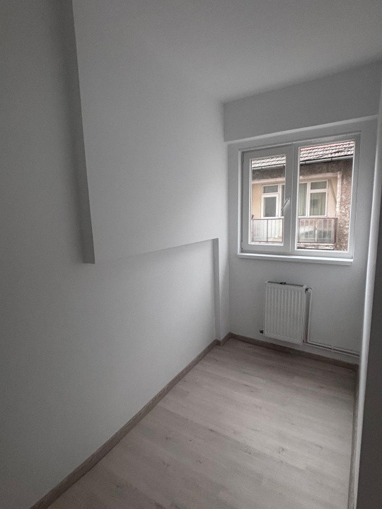 Apartament 2,5 camere complet renovat – 63 mp – Avram Iancu, Brașov