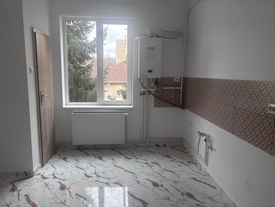 Apartament 2,5 camere complet renovat – 63 mp – Avram Iancu, Brașov