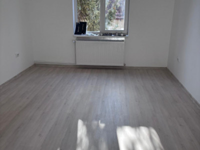 Apartament 2,5 camere complet renovat – 63 mp – Avram Iancu, Brașov