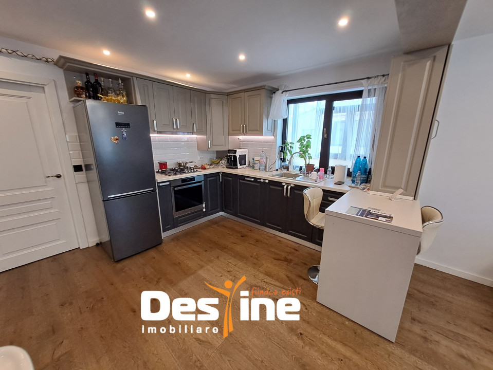 Apartament 3 camere SEMIDECOMANDAT, 75 mp, Zona Lunca Cetatuii, 107.900 euro