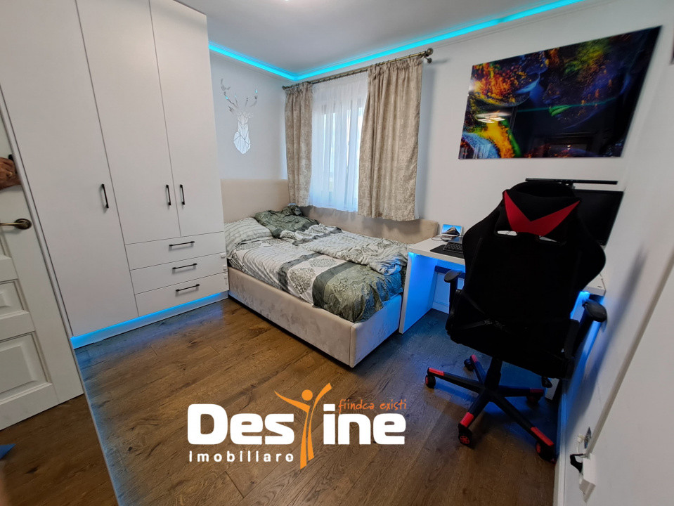 Apartament 3 camere SEMIDECOMANDAT, 75 mp, Zona Lunca Cetatuii, 107.900 euro