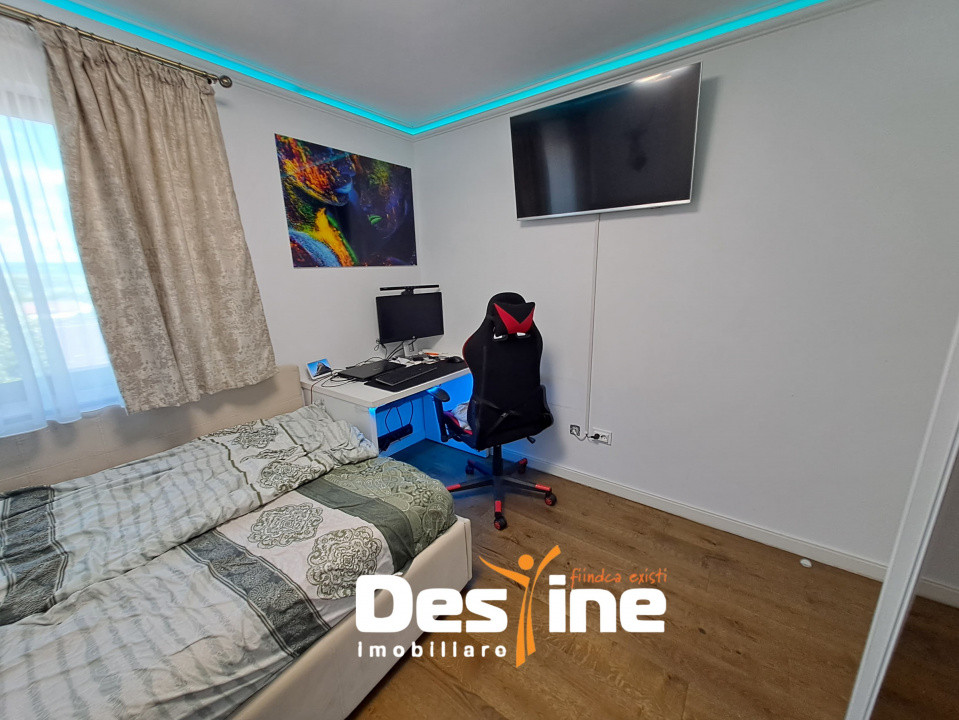 Apartament 3 camere SEMIDECOMANDAT, 75 mp, Zona Lunca Cetatuii, 107.900 euro