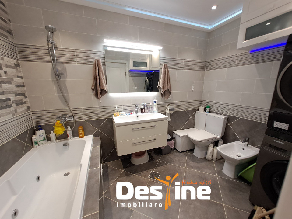 Apartament 3 camere SEMIDECOMANDAT, 75 mp, Zona Lunca Cetatuii, 107.900 euro