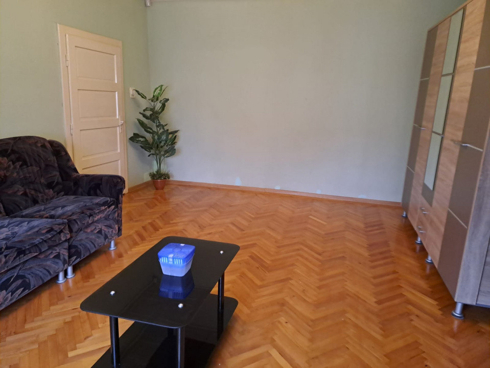 CASA DE VANZARE IN HD