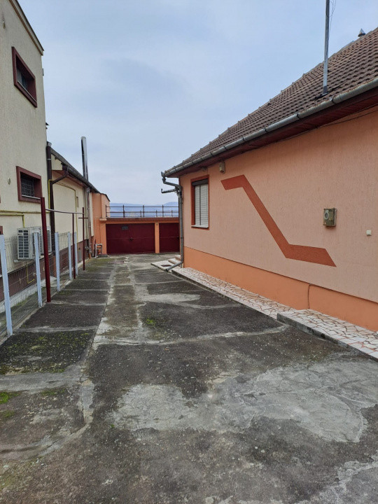 CASA DE VANZARE IN HD