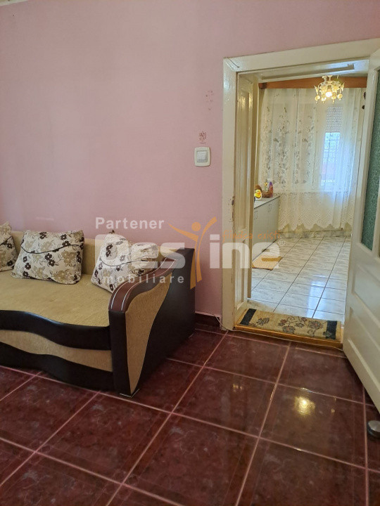 CASA DE VANZARE IN HD