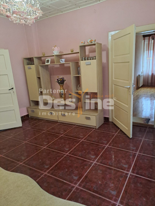 CASA DE VANZARE IN HD