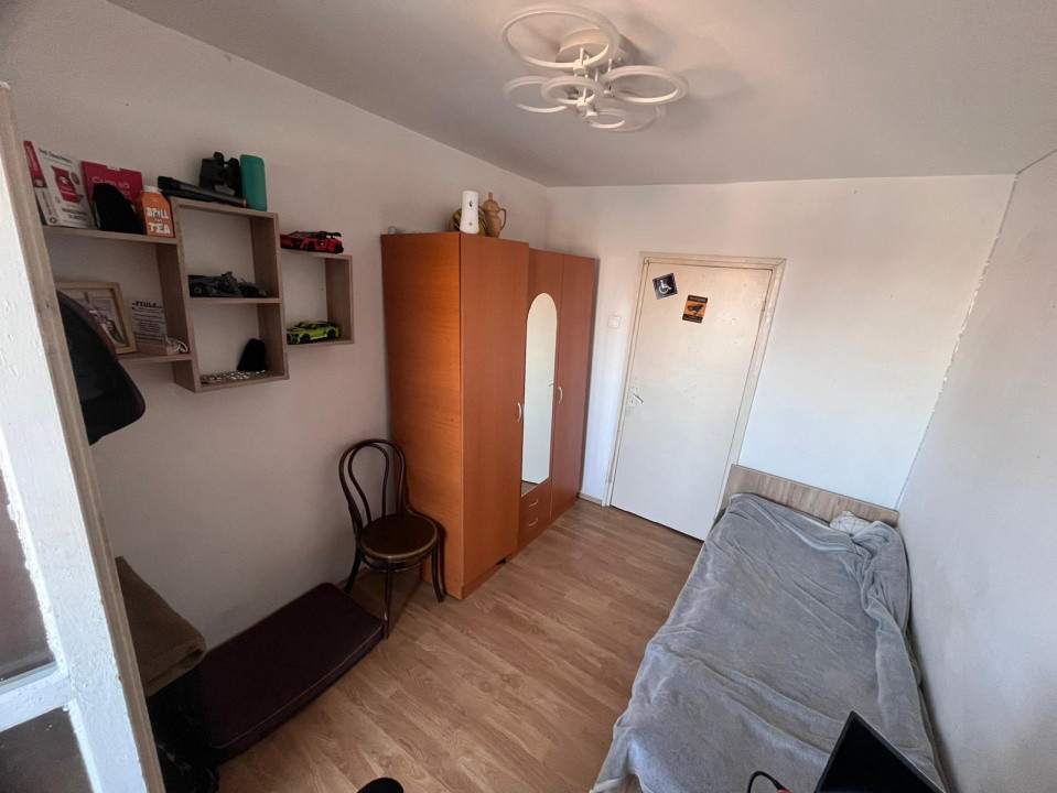 Apartament 3 camere decomandat, 70 mp, balcon izolat – zonă ASTRA, Brașov