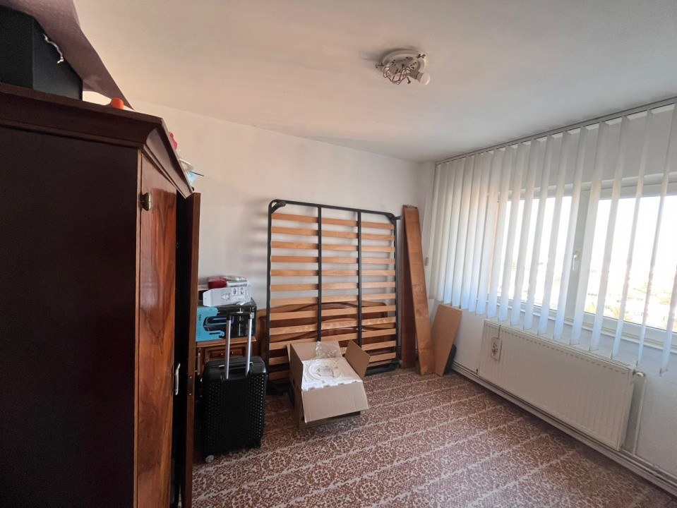 Apartament 3 camere decomandat, 70 mp, balcon izolat – zonă ASTRA, Brașov