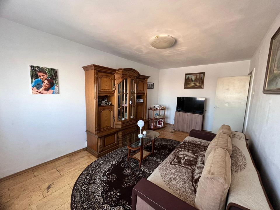 Apartament 3 camere decomandat, 70 mp, balcon izolat – zonă ASTRA, Brașov