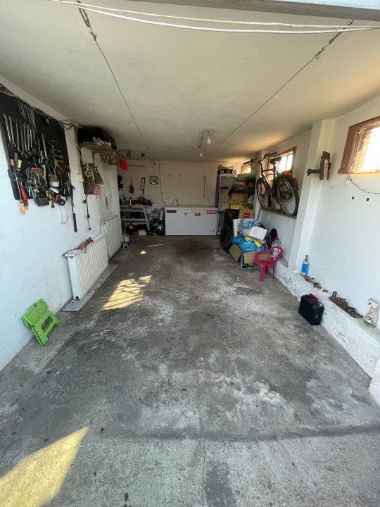 Casă cu 3 camere, garaj și curte spațioasă – zona Giulești 