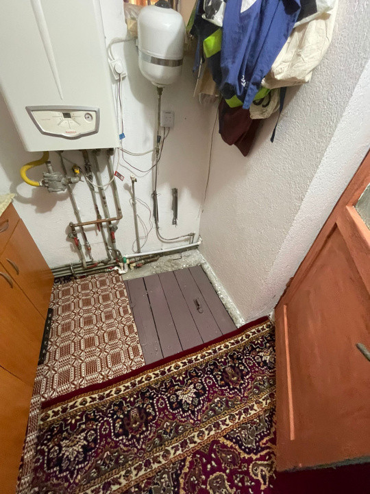 Casă cu 3 camere, garaj și curte spațioasă – zona Giulești 