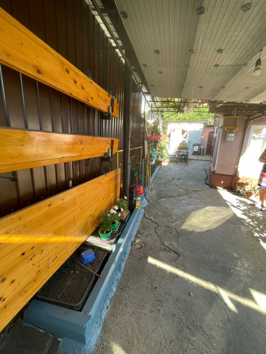 Casă cu 3 camere, garaj și curte spațioasă – zona Giulești 
