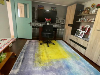 Casă cu 3 camere, garaj și curte spațioasă – zona Giulești 