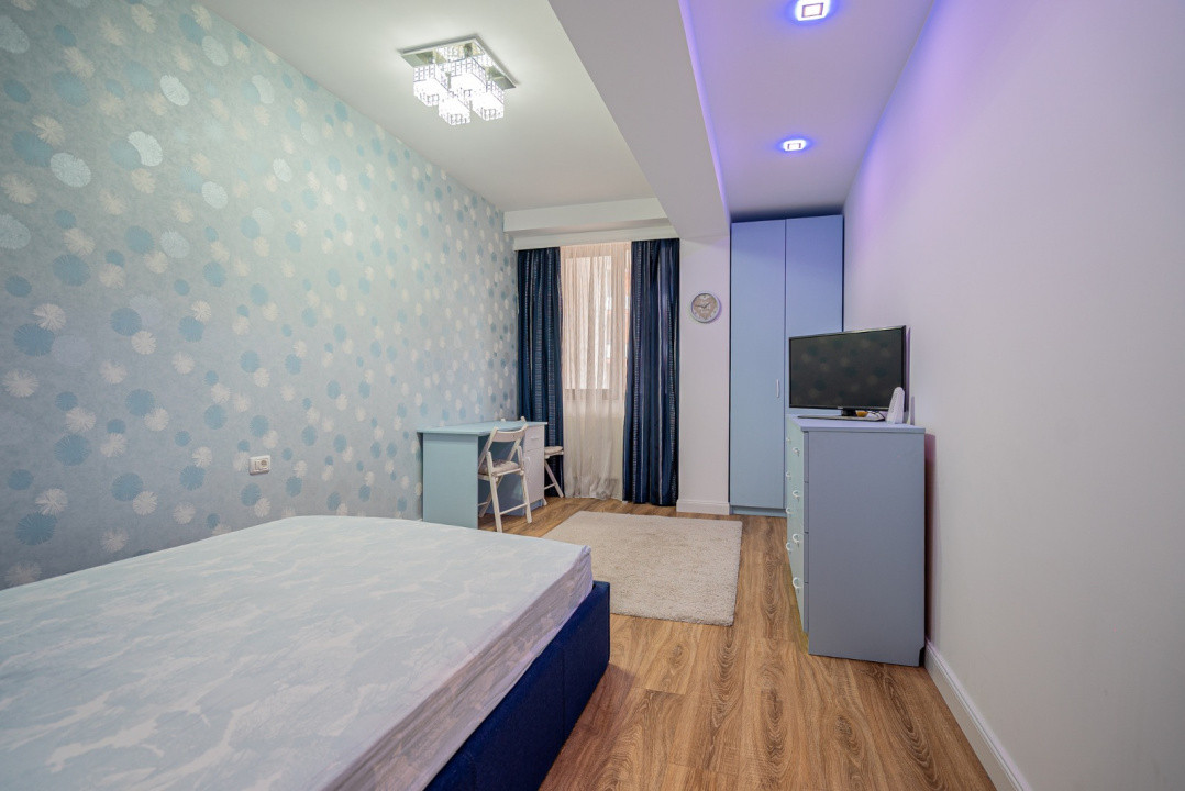 Apartament 3 camere, 100 m², decomandat, parcare subterană – zona Coresi