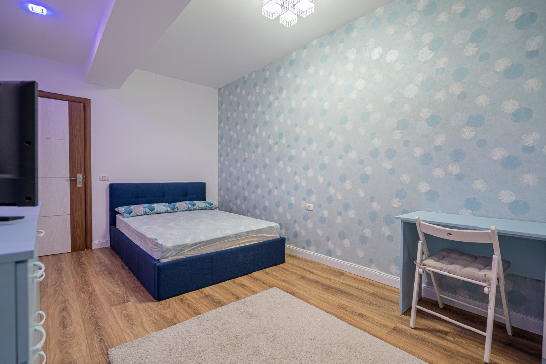 Apartament 3 camere, 100 m², decomandat, parcare subterană – zona Coresi
