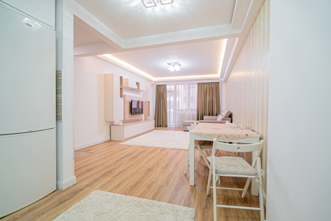 Apartament 3 camere, 100 m², decomandat, parcare subterană – zona Coresi