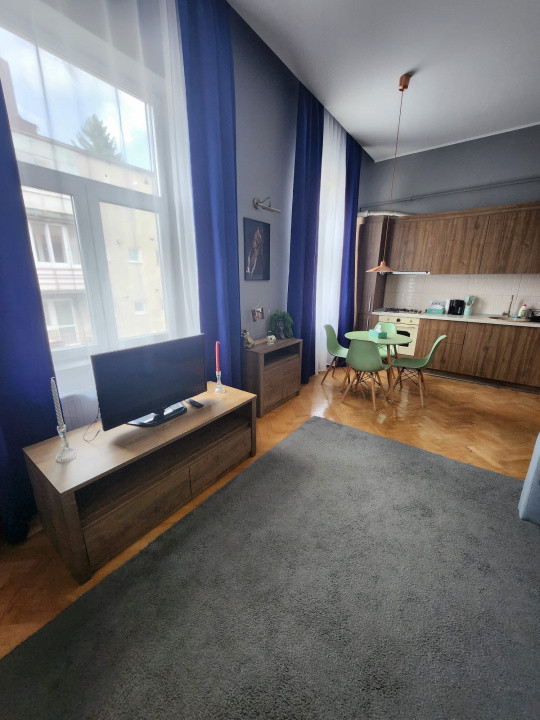 Închiriere apartament semidecomandat – zonă centrală, 5 min de AFI Mall