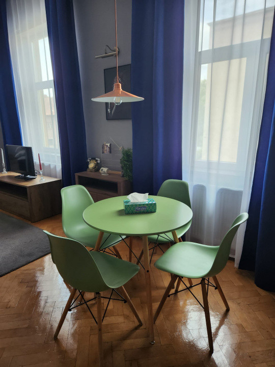 Închiriere apartament semidecomandat – zonă centrală, 5 min de AFI Mall