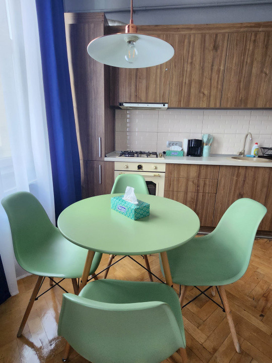 Închiriere apartament semidecomandat – zonă centrală, 5 min de AFI Mall