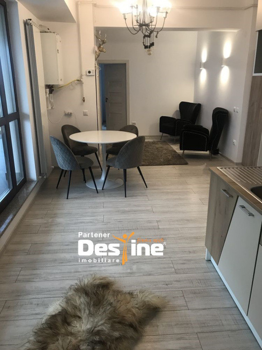Apartament tip Penthouse - 3 camere - Păcurari