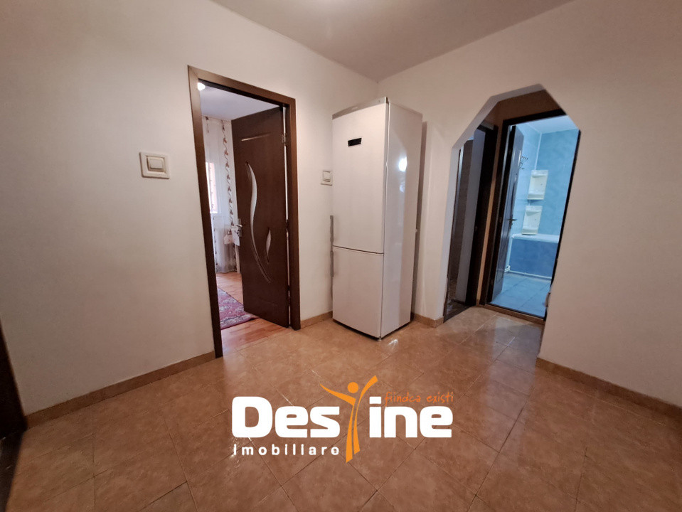 NICOLINA, Apartament 2 camere decomandat, 58 mp , etaj 1, an 1983, 109.900 euro