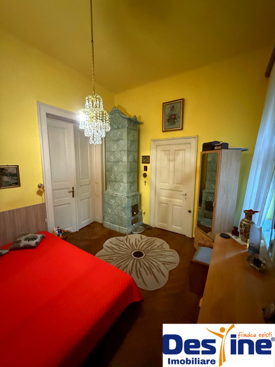 Casa centrala cu istorie si teren generos de 800mp