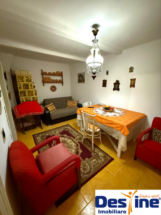 Casa centrala cu istorie si teren generos de 800mp