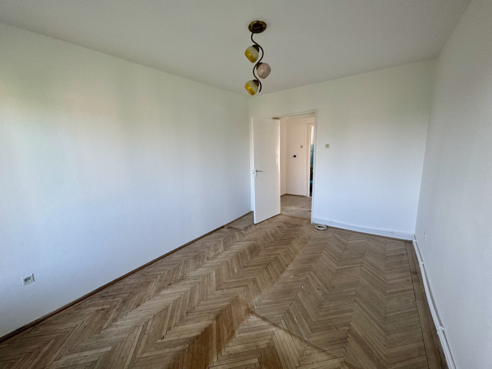 Apartament 2 camere etaj 4