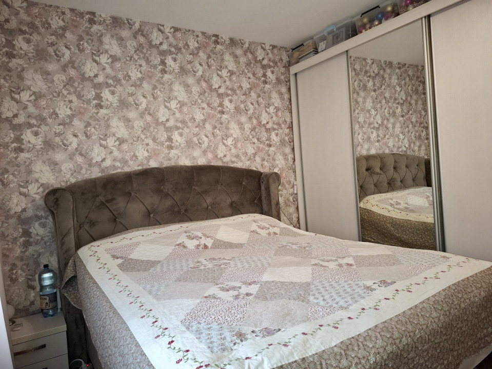 APARTAMENT 3 CAMERE| DECOMANDAT | Tractorul - 2 locuri de parcare | etajul 3.
