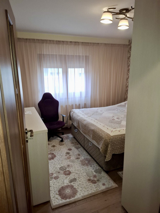 APARTAMENT 3 CAMERE| DECOMANDAT | Tractorul - 2 locuri de parcare | etajul 3.