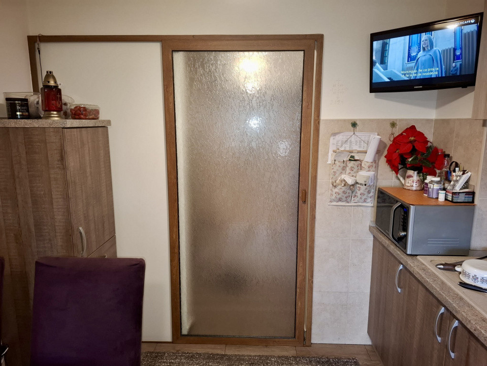 APARTAMENT 3 CAMERE| DECOMANDAT | Tractorul - 2 locuri de parcare | etajul 3.