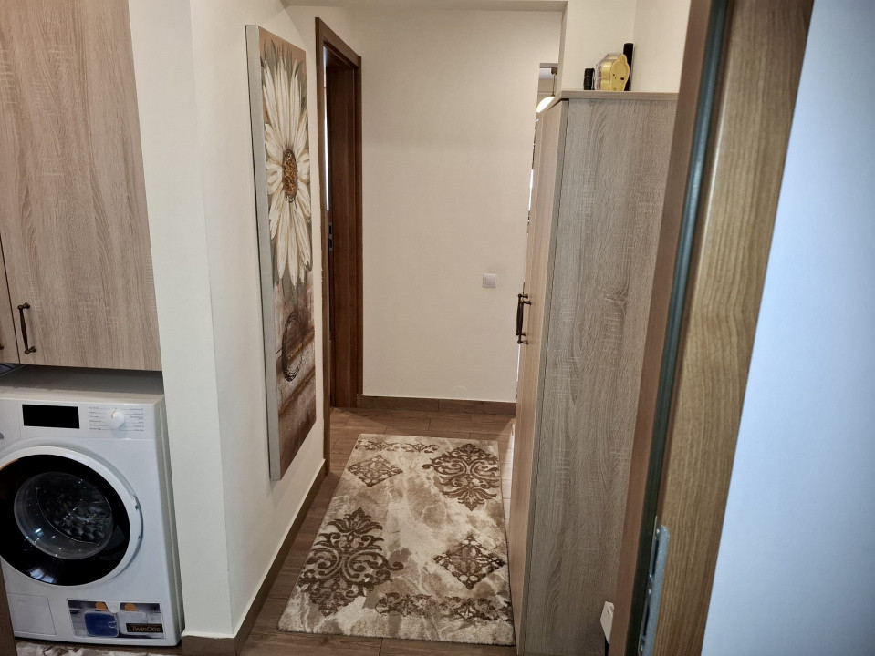 APARTAMENT 3 CAMERE| DECOMANDAT | Tractorul - 2 locuri de parcare | etajul 3.