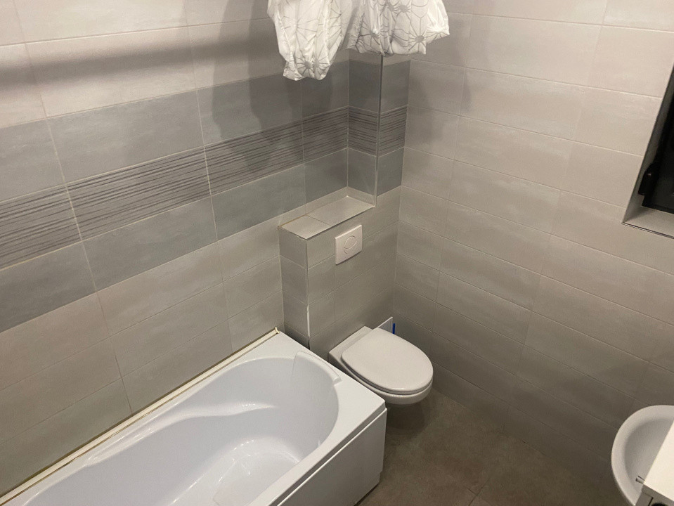 Apartament 2 camere, parter 58 mp, Tractorul