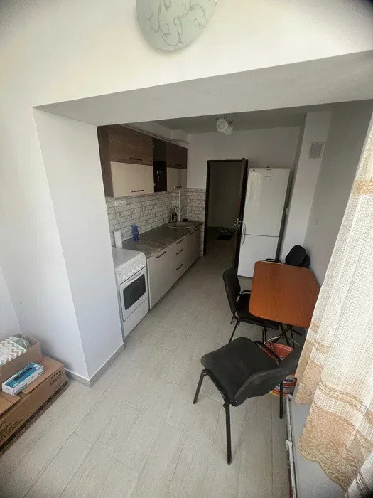 Apartament 2 cam 49 mp, et 2, zona Operei