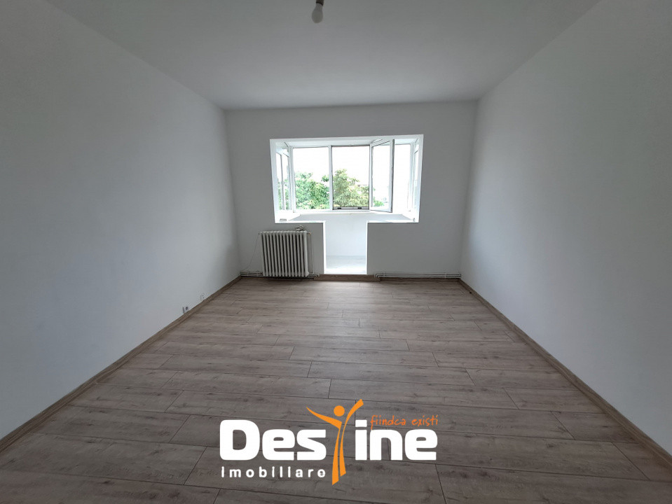 MIRCEA CEL BATRAN, Apartament 2 camere SD, 42 mp, 82.900 euro