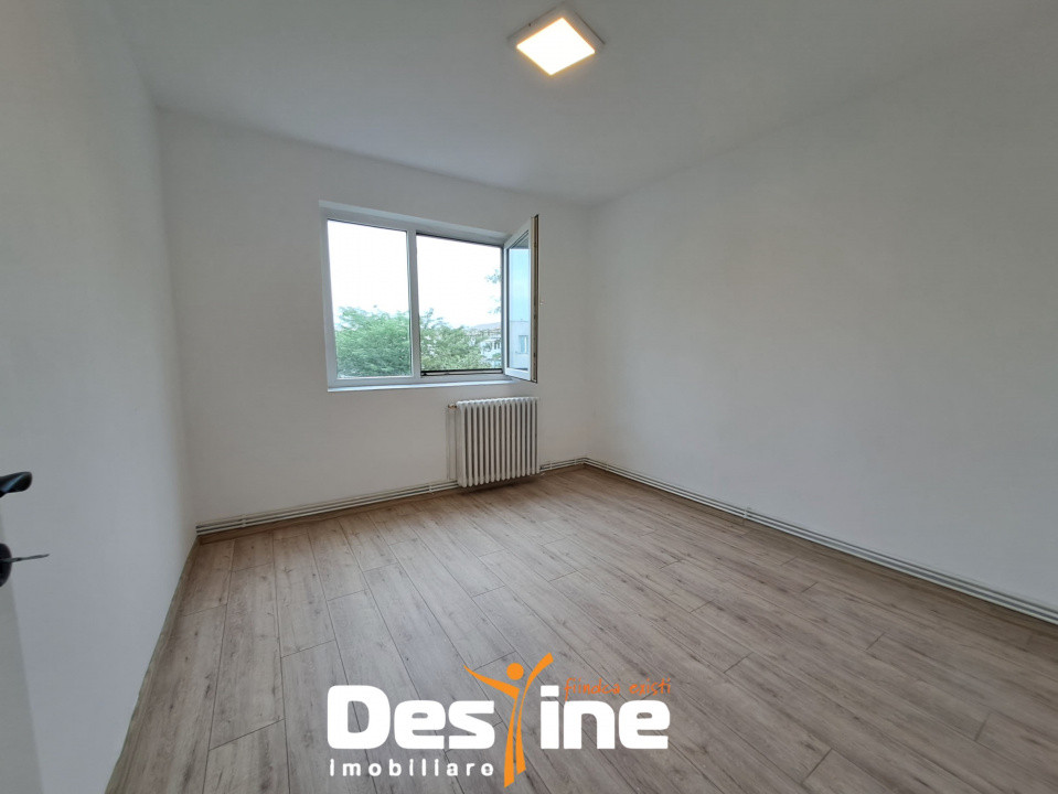 MIRCEA CEL BATRAN, Apartament 2 camere SD, 42 mp, 82.900 euro