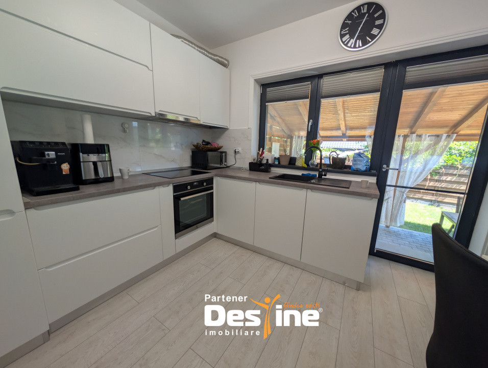 Valea Adancă Triplex 4 camere 143 mp P+1+M mobilata și utilata modern