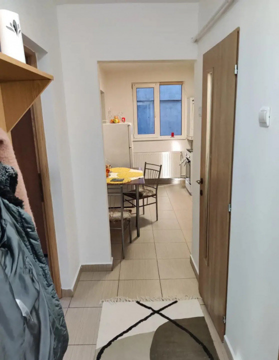 Apartament 3 camere 60 mp, parter, Tractorul 