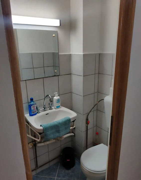 Apartament 3 camere 60 mp, parter, Tractorul 